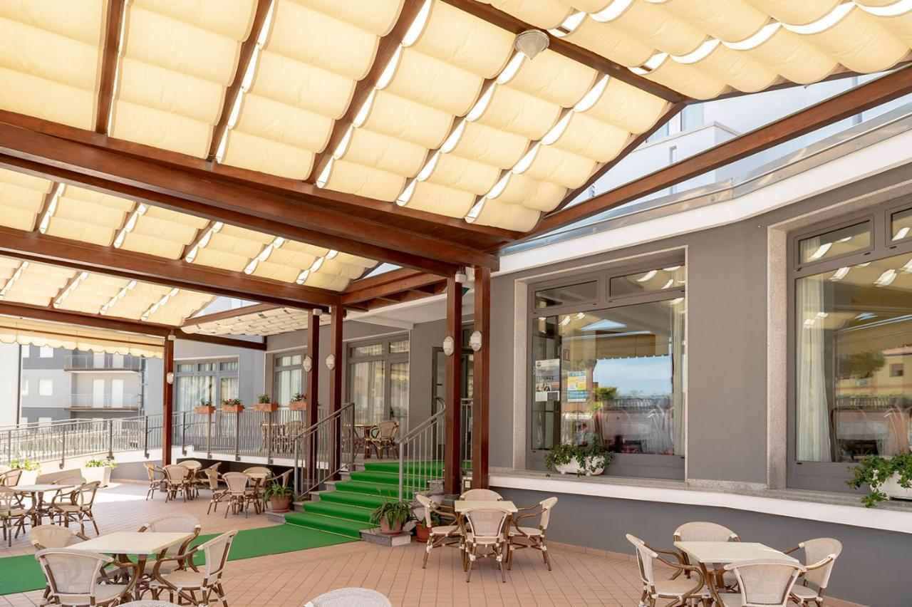 רוסולינה מארה Hotel Milan מראה חיצוני תמונה